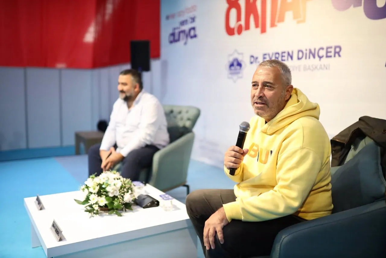 Futbolun sevilen isimleri Aksaray Kitap Günleri’nde futbolseverlerle buluştu