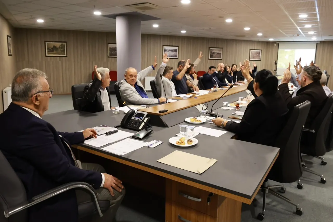 Karamürsel Belediye Meclisinde ekim ayı mesaisi başladı
