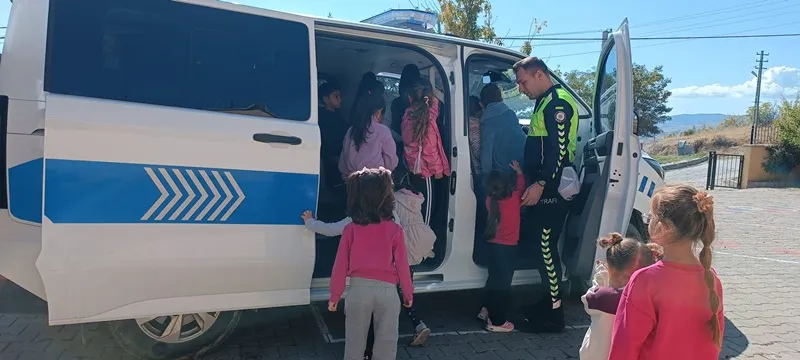 Trafik Güvenliği ve ilkyardım eğitimi gerçekleştirildi