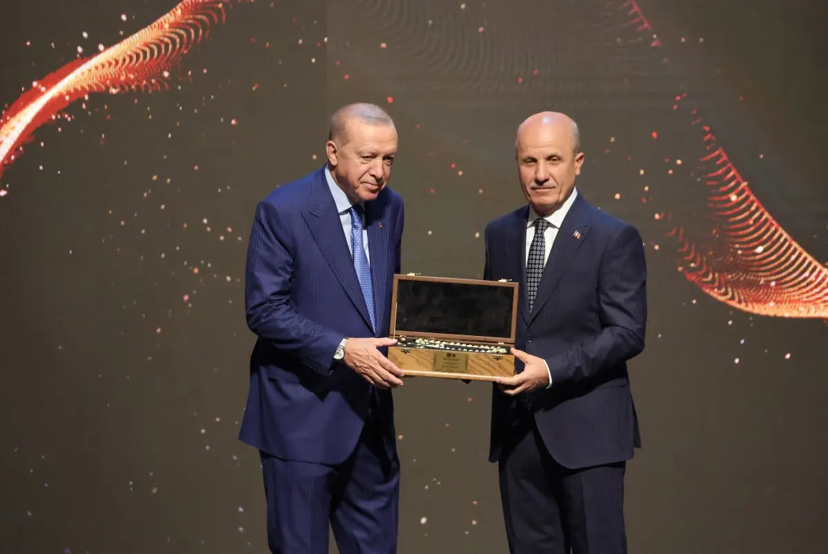 ÇOMÜ Heyeti, Cumhurbaşkanı Erdoğan’ın teşrifleriyle gerçekleşen 2026-2027 Yükseköğretim Akademik Yılı açılış törenine katıldı