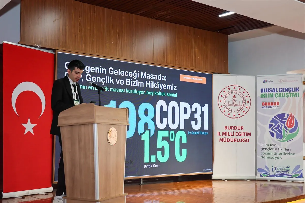 Vali Tülay Baydar Bilgihan Ulusal gençlik iklim çalıştayına katıldı