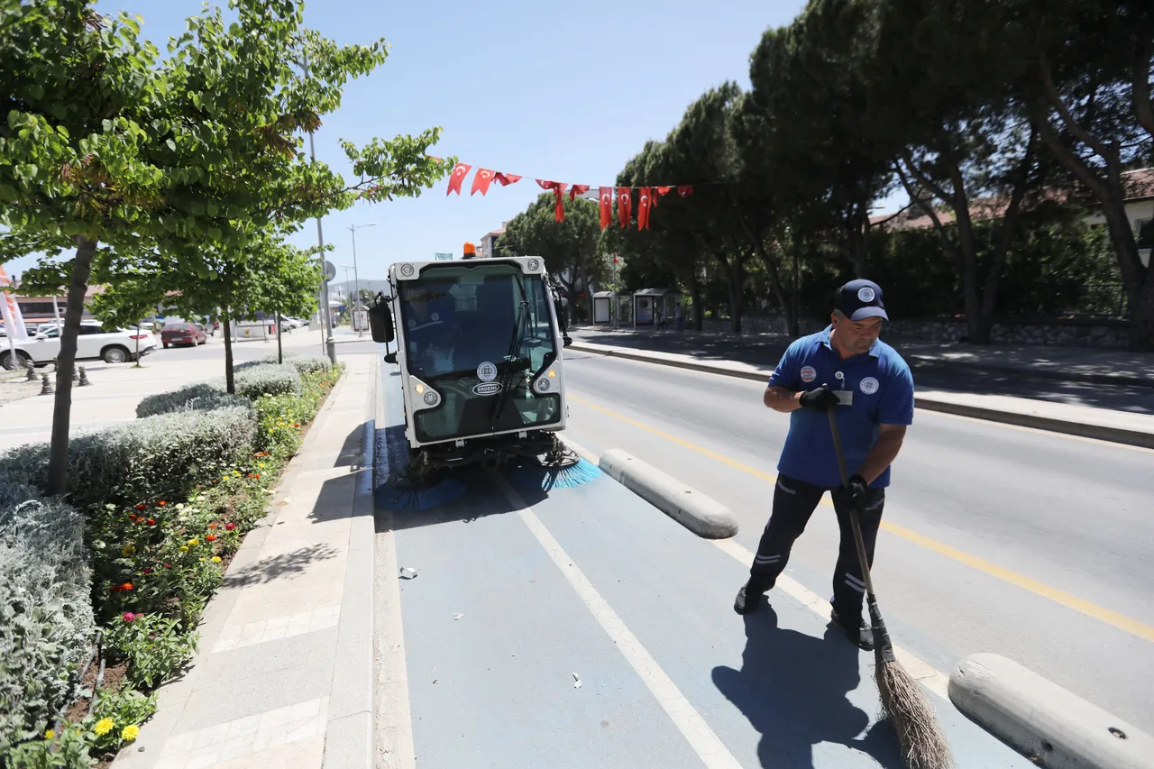 Büyükşehir’den sağlıklı ve temiz çevre için yoğun mesai