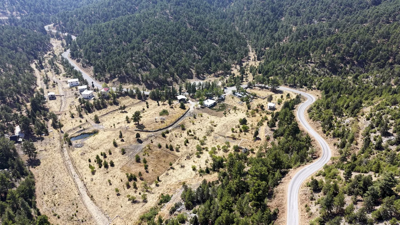 Bozyazı’nın yayla yolları Mersin Büyükşehir ile konfora kavuştu