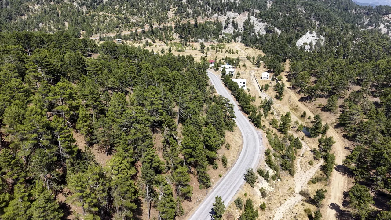 Bozyazı’nın yayla yolları Mersin Büyükşehir ile konfora kavuştu