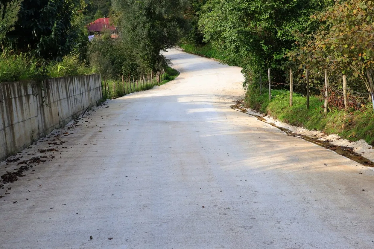 Ünye Çatak Mahallesi'ne beton yol