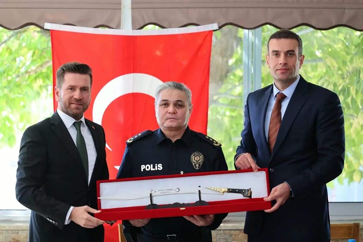 İlçe Emniyet Müdürü Atabek’e veda yemeği düzenlendi