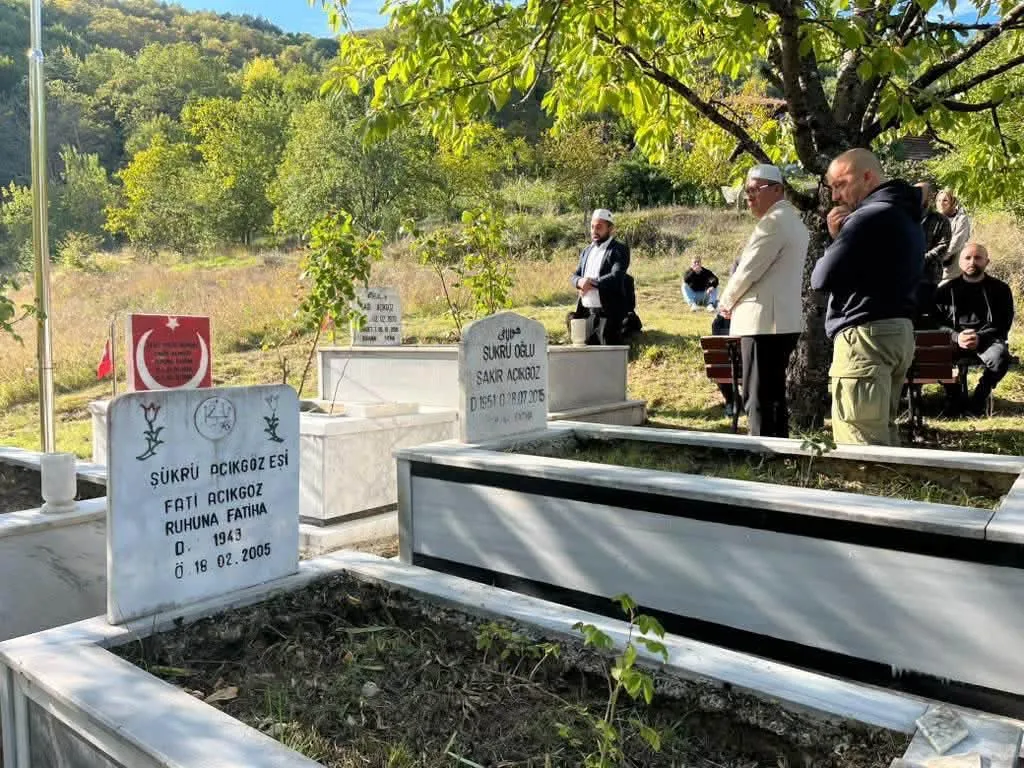 Şehit ve merhumlar dualarla anıldı