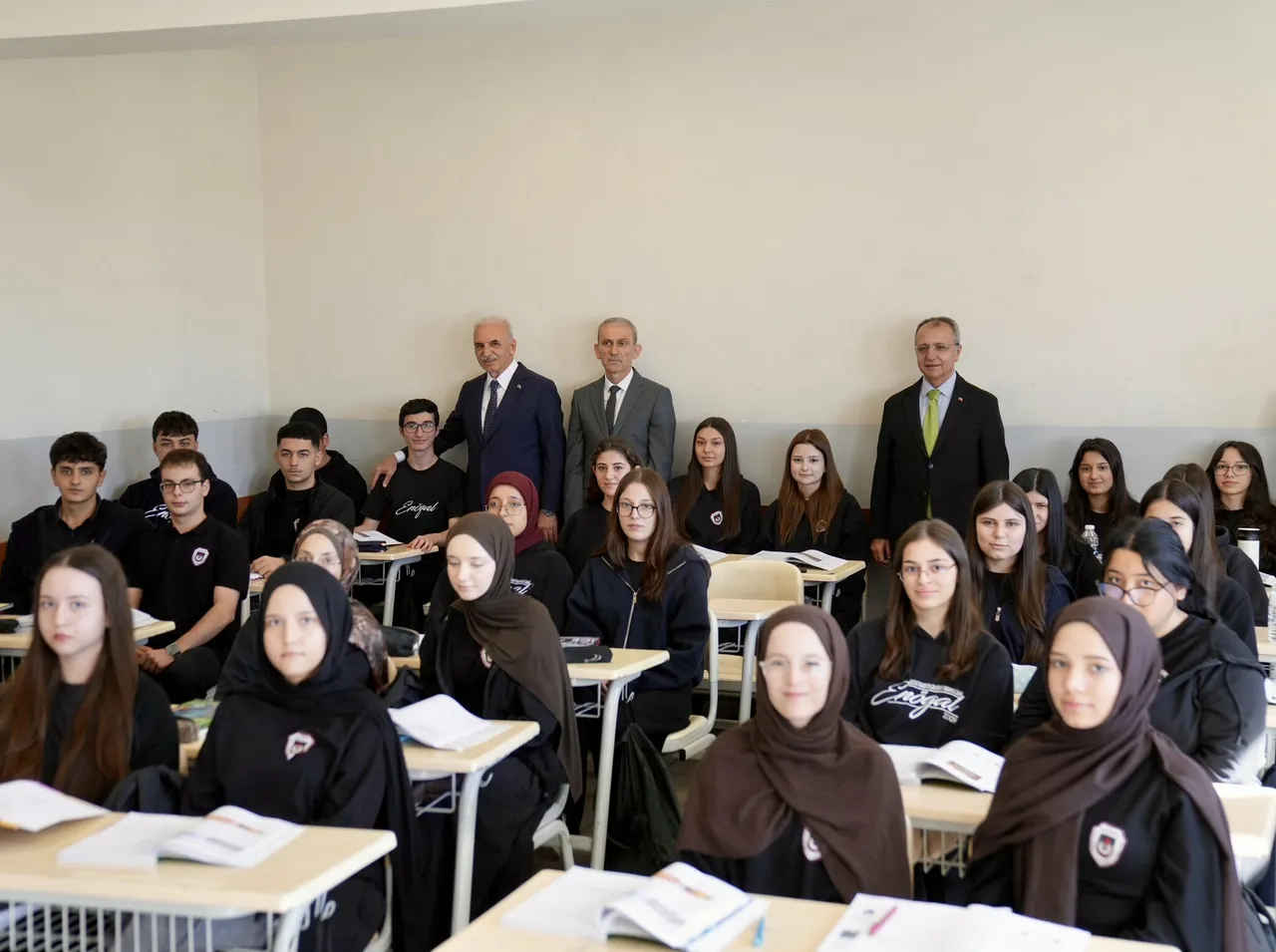 Ümraniye’de yeni haftanın ilk buluşması gençlerle gerçekleşti