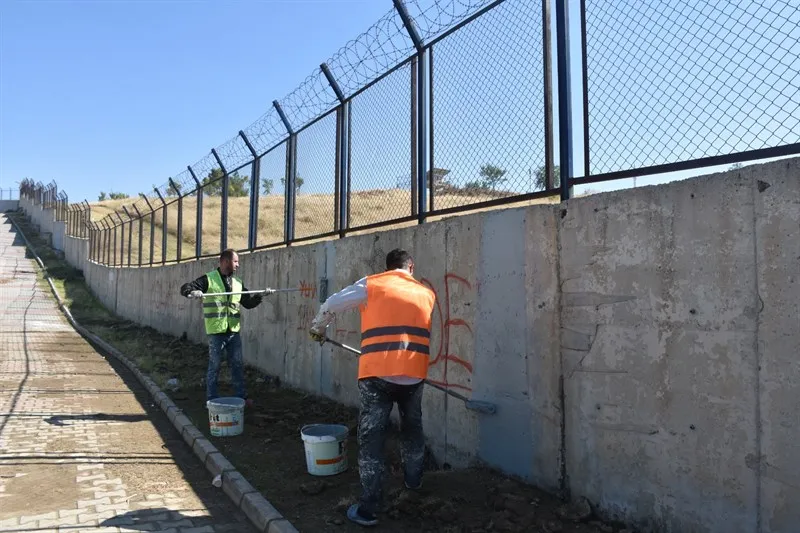 Siirt’te parklar ve yeşil alanlar daha güvenli ve kullanışlı hale getiriliyor