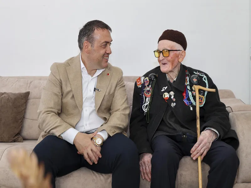 Bilecik Valisi Sözer’in şehit babası Osman Bayır’a hane ziyareti
