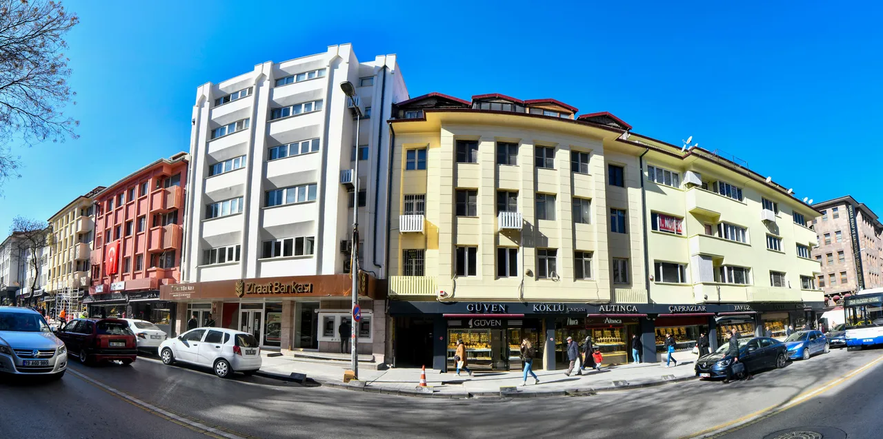 Mansur Yavaş Tarihi Dönüşüm Sonrası Anafartalar Caddesi esnafıyla bir araya geldi “Bütün Derdimiz Ulus’un Ayağa Kalkması”