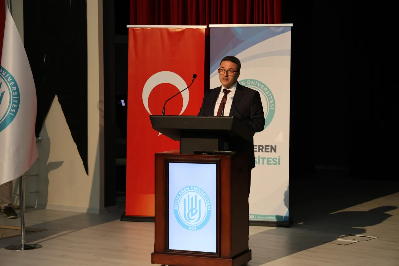 BEÜ’de “Yedi Bölge Tek Ses, Filistin Sözlüğü” panel programı gerçekleştirildi