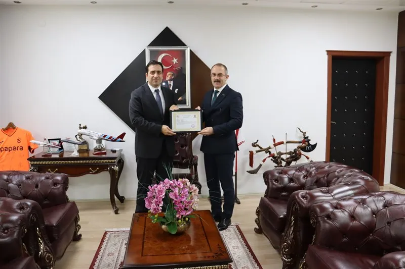 İlçe Millî Eğitim Müdüründen Bulancak Kaymakamına veda ziyareti