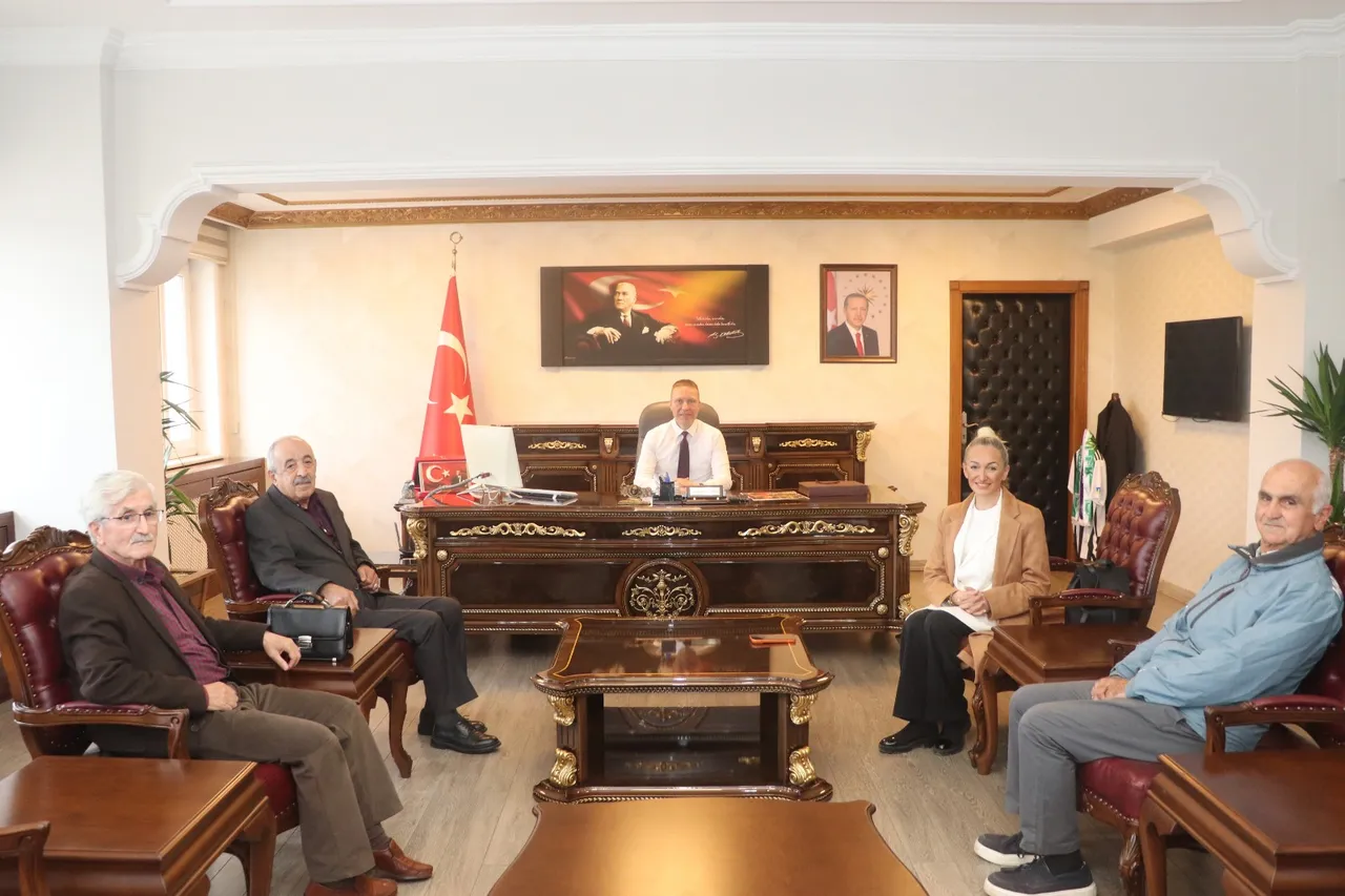 Fatsa Musıki Cemiyetinden Fatsa Kaymakamı Böke'ye ziyaret