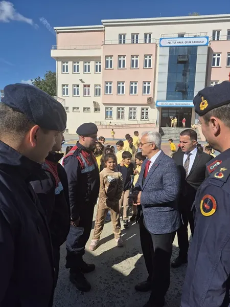 Gebze Kaymakamı Özyiğit, Gebze'deki eğitim kurumlarını ziyaretlerine devam ediyor