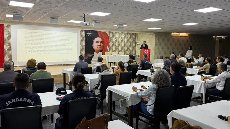 Kemer’de çocukların güvenli eğitim süreci için koruyucu ve önleyici tedbirler ele alındı