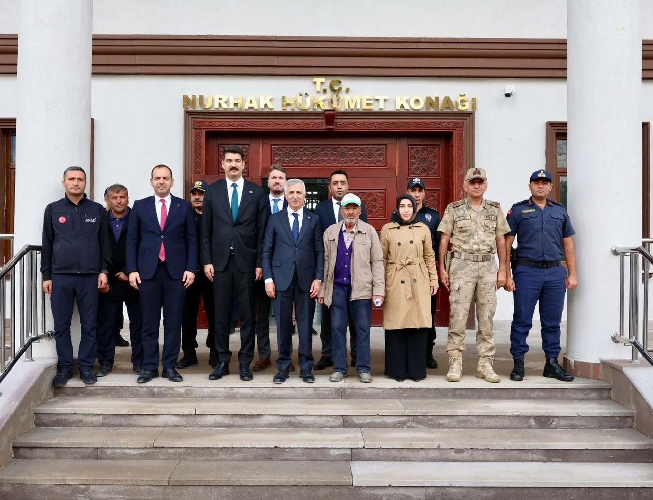 Vali Ünlüer, Nurhak ilçesinde ziyaret ve incelemelerde bulundu