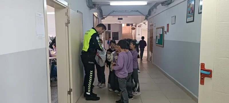 Korgun Ortaokulunda trafik güvenliği ve ilkyardım eğitimi gerçekleştirildi