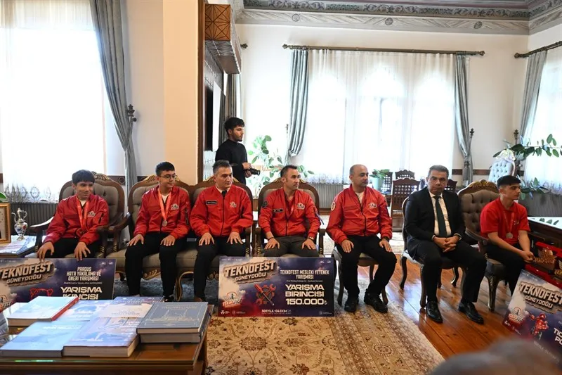 Kastamonu Valiliği, TEKNOFEST Güneydoğu'dan önemli başarılarla döndü