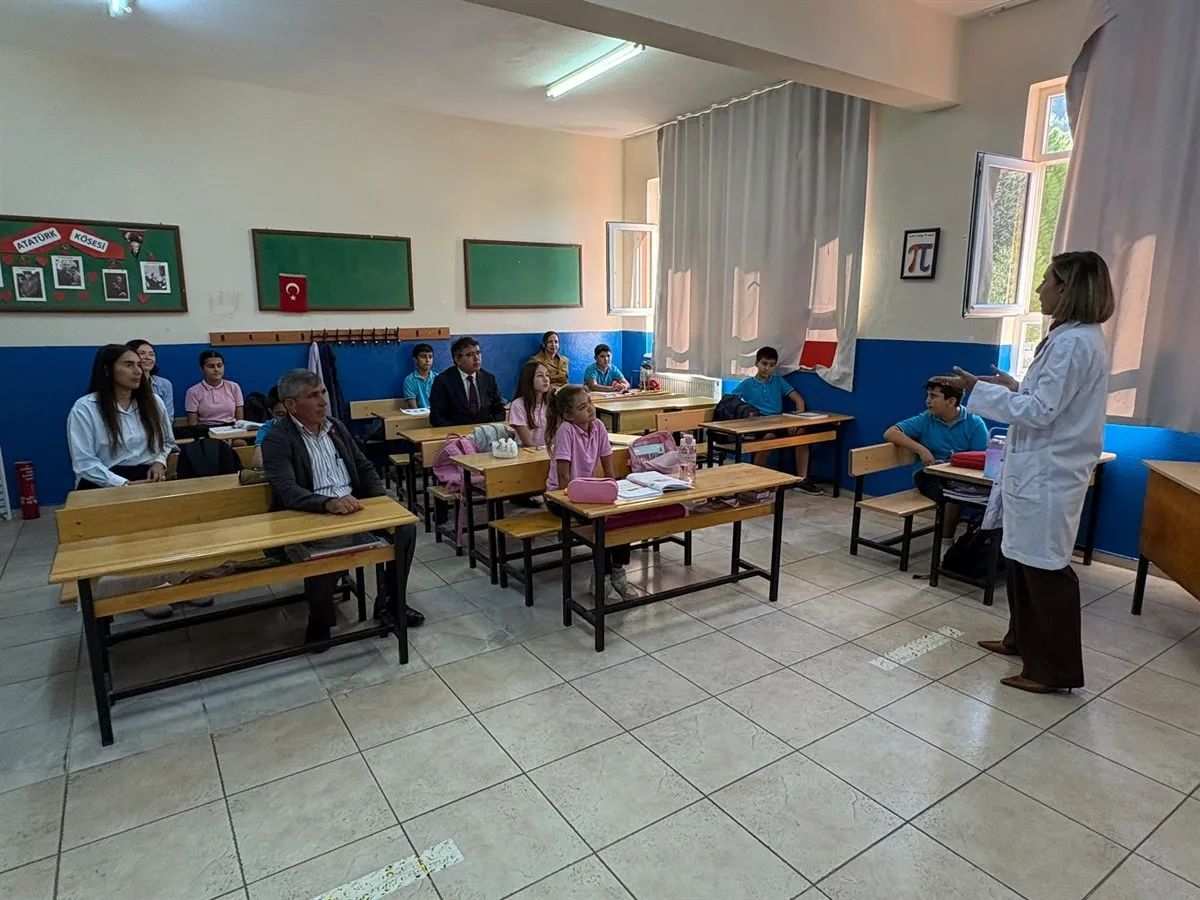 Bütünleşik sınıf modeli kapsamında Bayır Muhittin Çoban ilk/Ortaokulunu ziyareti