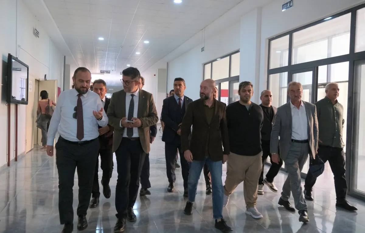 ÇOMÜ Eğitim Fakültesinde İlia Cafe kantin hizmete açıldı