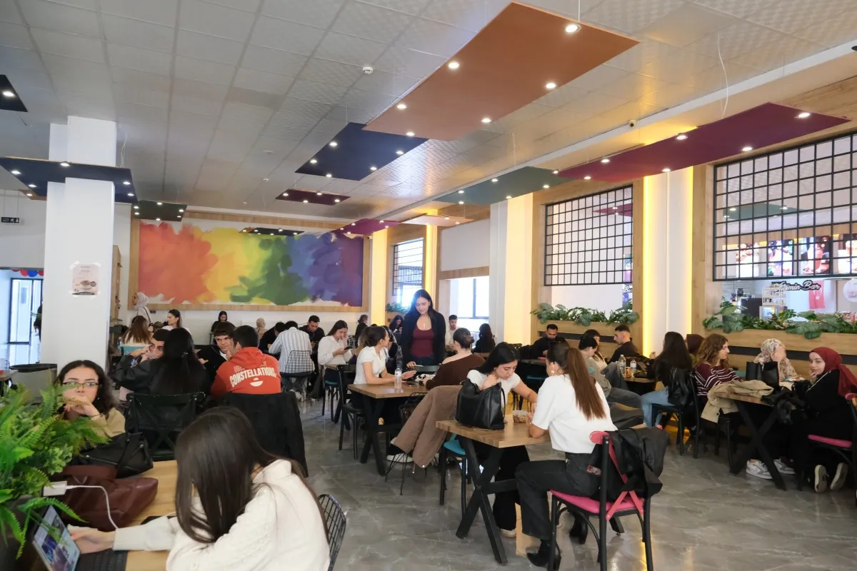 ÇOMÜ Eğitim Fakültesinde İlia Cafe kantin hizmete açıldı