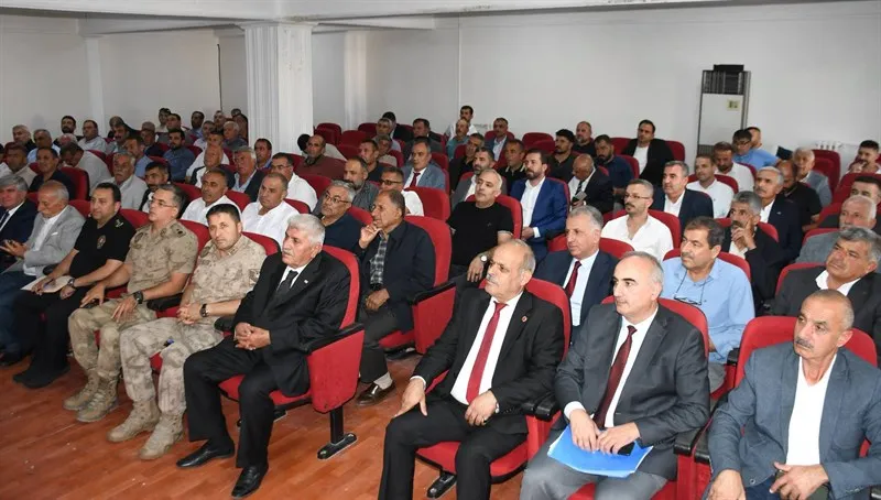 Muhtarlarla İstişare ve değerlendirme toplantısı