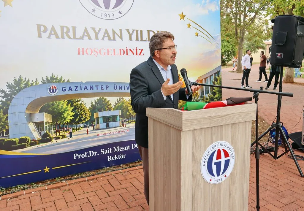 GAÜN Öğrencilerinden Filistin’e destek yürüyüşü