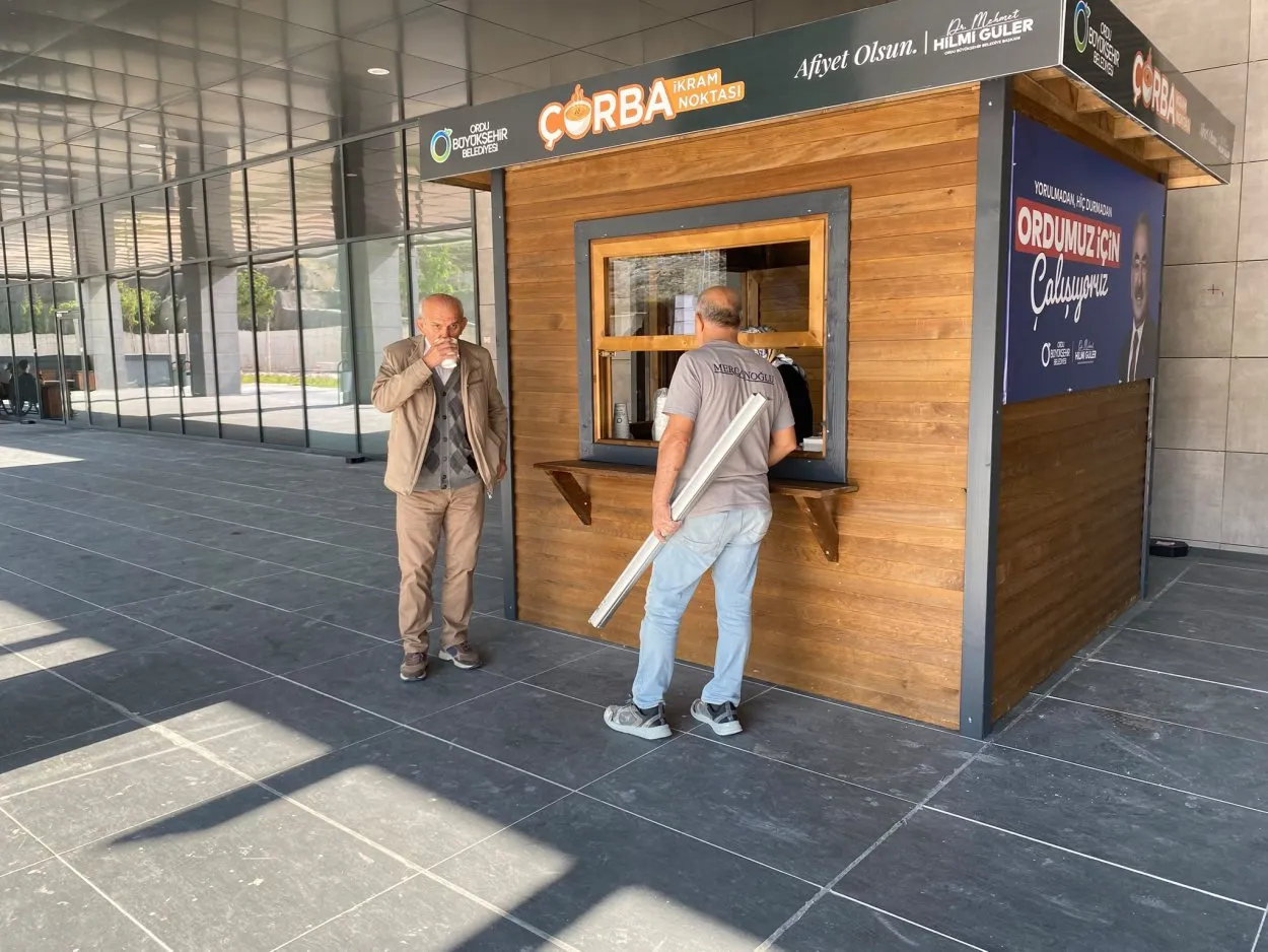 Büyükşehirin çorba ikramı şimdi de Şehir Hastanesinde