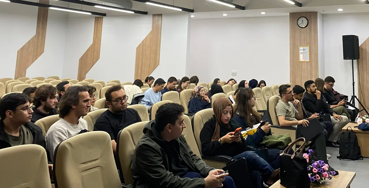 Huawei ICT Topluluğu yeni yarışma dönemine dünya şampiyonlarının deneyimleriyle başladı