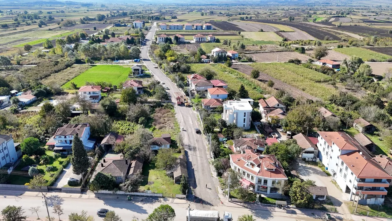 Ahmet İr Caddesi’nde altyapı sonrası üstyapı çalışmaları başladı