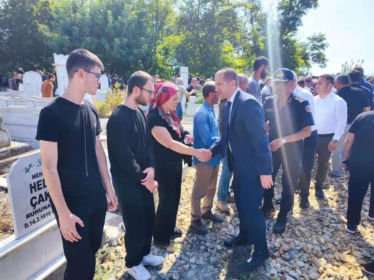 30AĞUSDOS 2026 tarihinde Girne-Taşucu seferini yapan geminin alabora olması sonucu hayatını kaybeden özgür gönül toprağa verildi