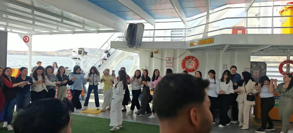 GAÜN Nizip Myo’da öğrenciler için tekne gezisi düzenlendi