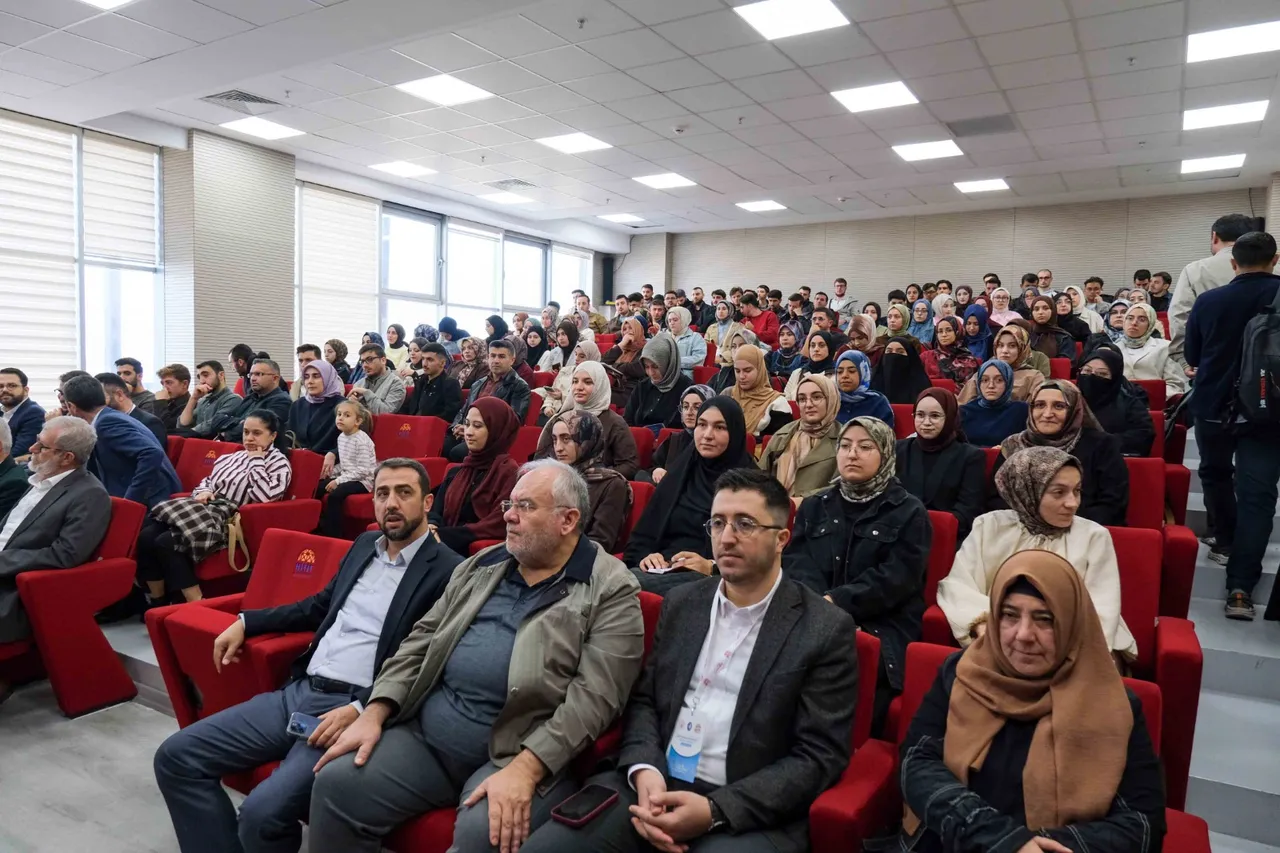 "Coğrafya ve İslam Bilimleri" konulu dördüncü Din ve Coğrafya Sempozyumu başladı