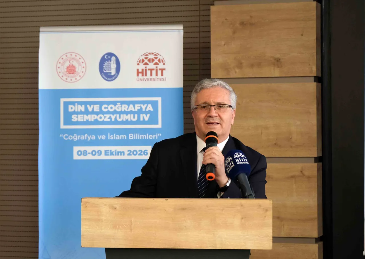 "Coğrafya ve İslam Bilimleri" konulu dördüncü Din ve Coğrafya Sempozyumu başladı
