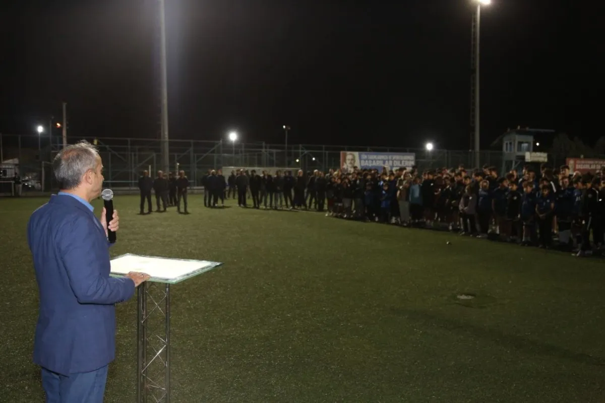 Çiftçi, amatör spor kulüplerinin sezon açılış programına katıldı