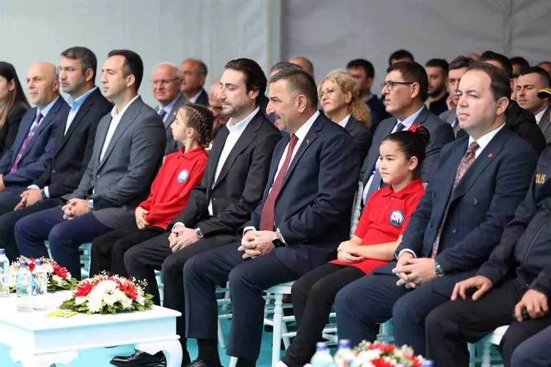 Eren Enerji İlkokulu ile Eren Enerji Mesleki ve Teknik Anadolu Lisesi bünyesindeki metal Teknolojisi Atölyesinin açılışı gerçekleştirildi