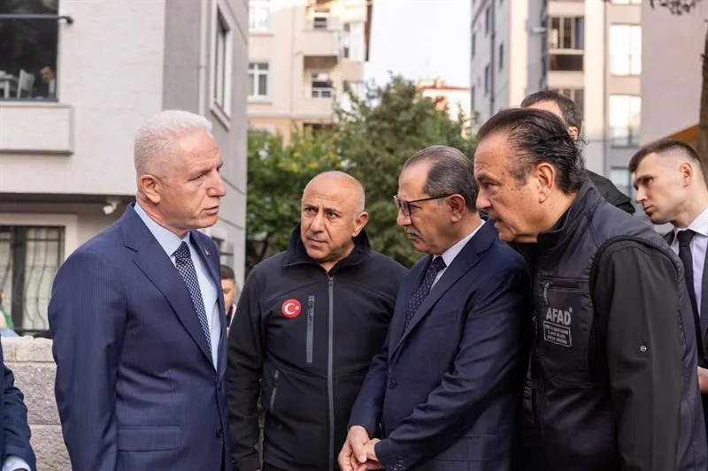 Maltepe’de bina çökmesi nedeniyle olay yerinde inceleme