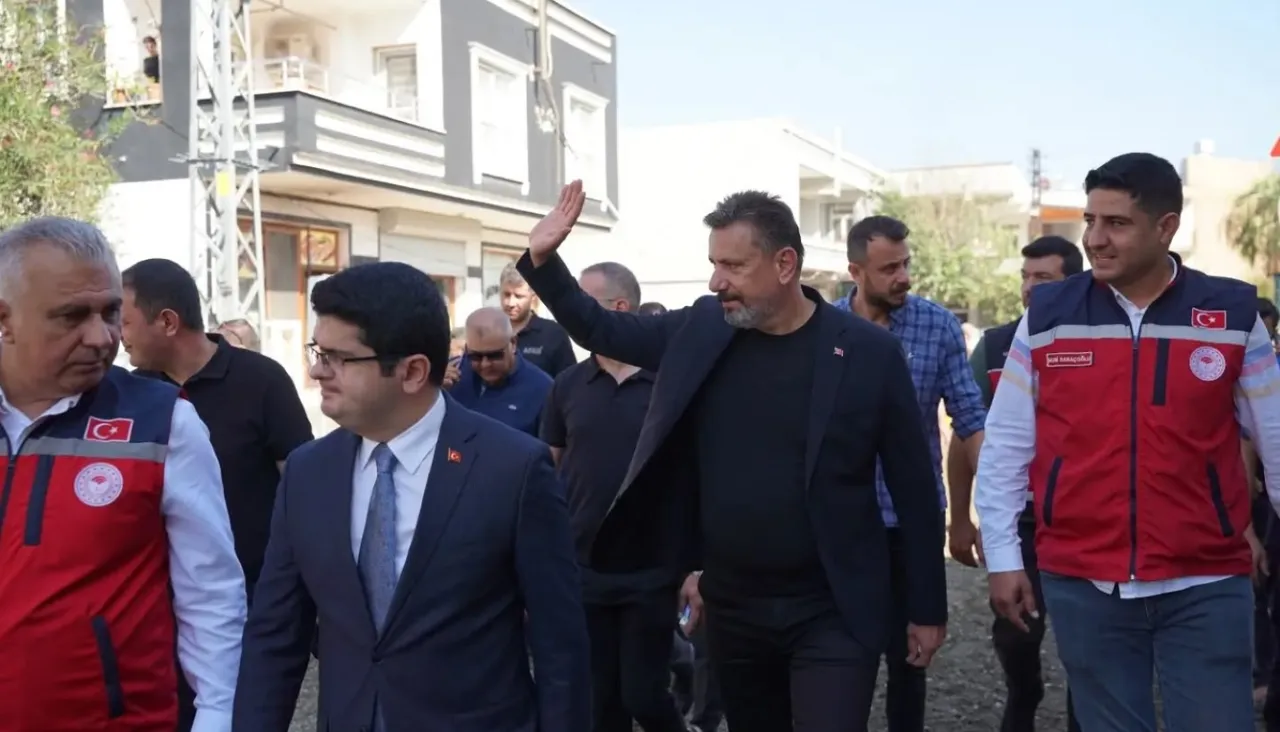 Arsuz Belediyesi: Arsuzumuzda yaşanan sel sonrası yaraları birlikte sarıyoruz