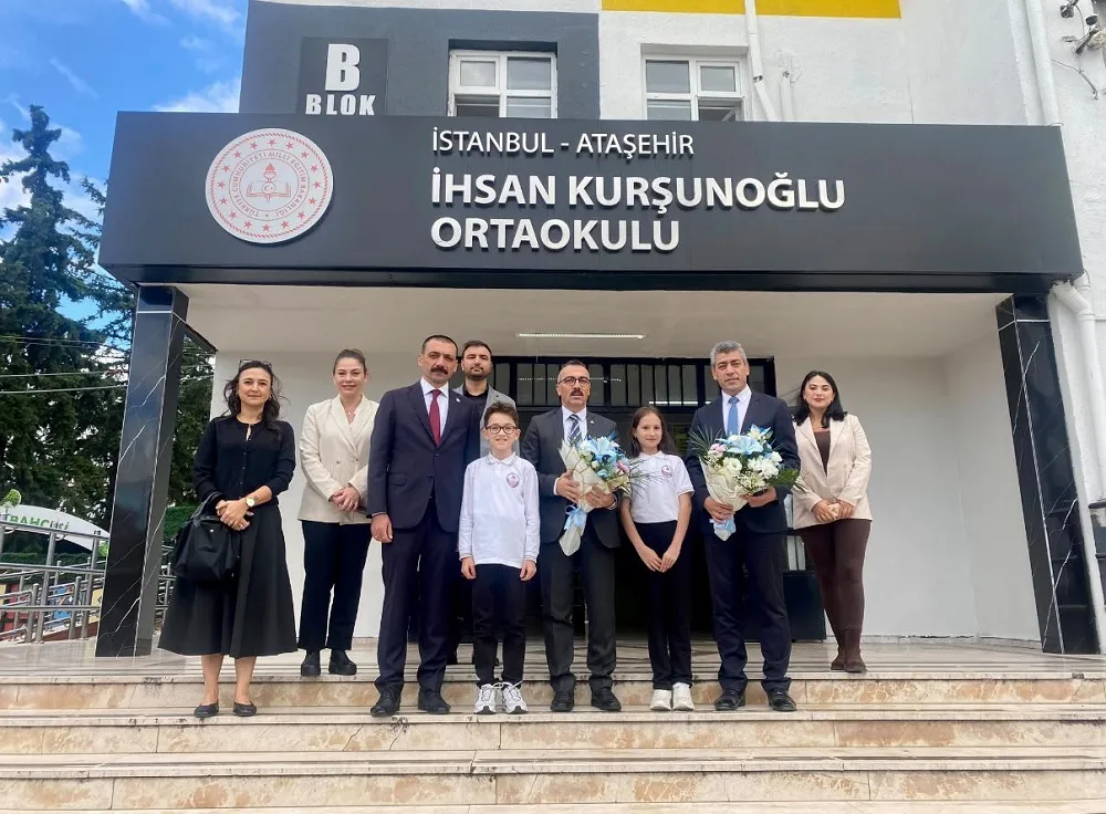 6 Ekim İstanbul'un kurtuluşu ilçesi İhsan Kurşunoğlu Ortaokulu'nda kutlandı