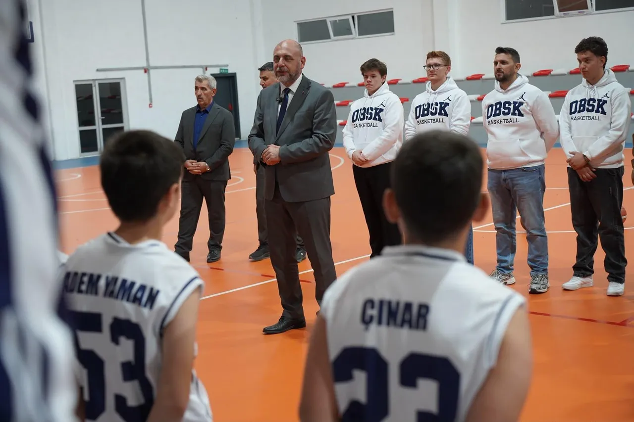 Başkan Aydın’dan genç basketbolculara destek