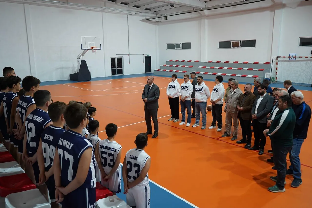 Başkan Aydın’dan genç basketbolculara destek