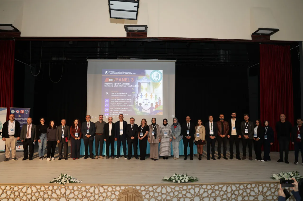 5. TRB2 Uluslararası Eğitim Bilimleri Kongresi Bitlis Eren Üniversitesi ev sahipliğinde gerçekleştirildi