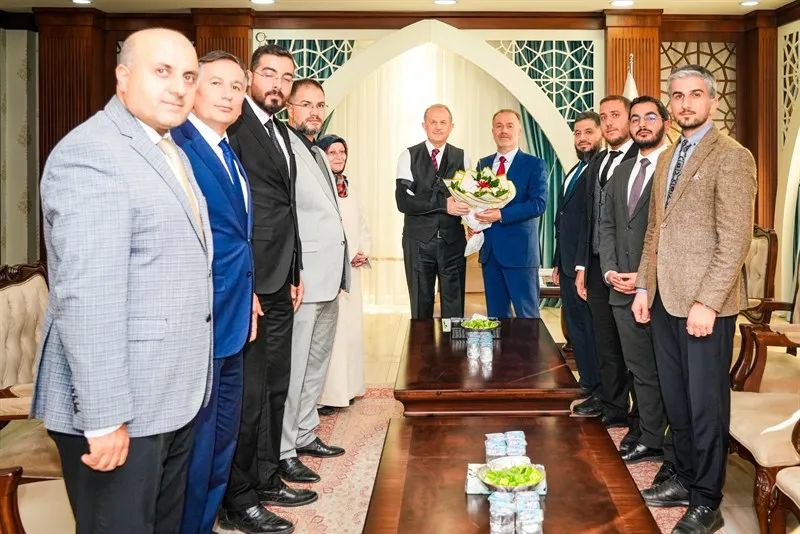 Camiler ve Din Görevlileri Haftası Münasebetiyle Hakkari Valisine ziyaret