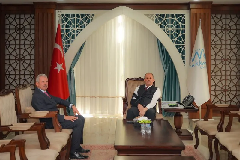 Hakkari Valisi Taşyapan’a ziyaretler