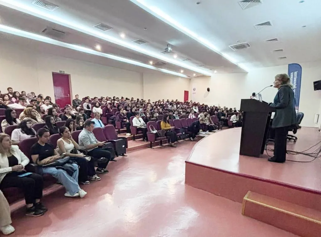 Oğuzeli Myo’da “Kadına Yönelik Şiddetsiz Yaşam” semineri düzenlendi