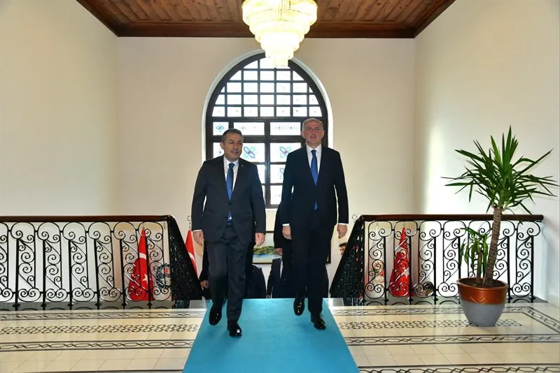 Trabzon Valiliği: Gürcistan Acara Özerk Cumhuriyeti Heyetinden Valiligimize ziyaret