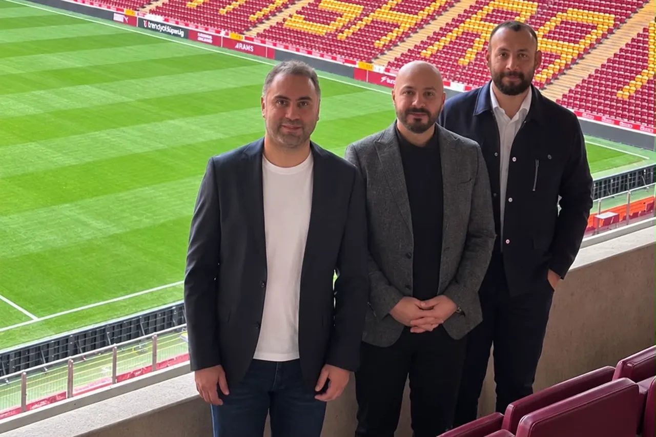 Meslek Yüksekokulu İşletmede Mesleki Eğitime Yönelik Sektör İş Birliği Komisyonundan Galatasaray Spor Kulübüne ziyaret