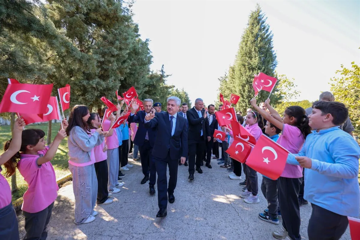 Vali Doğan, “Bilim Köyde Filizleniyor: Bir Köy, Bin Keşif” programına katıldı