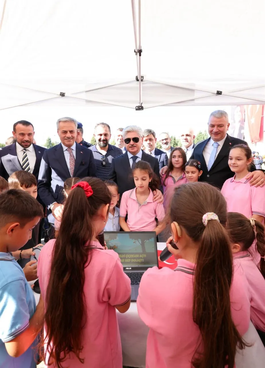 Vali Doğan, “Bilim Köyde Filizleniyor: Bir Köy, Bin Keşif” programına katıldı